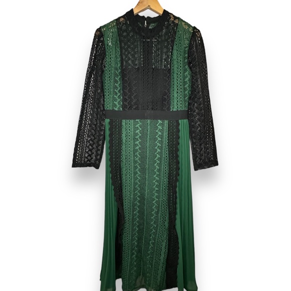 Green and Black Lace Dress with Pleats - Picture 1 of 8